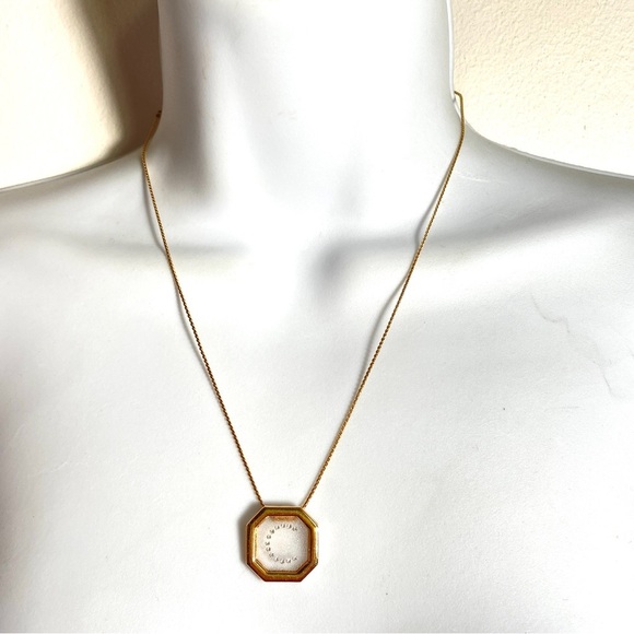AVON Gold "C" Initial Necklace On Thin Gold Chain Vintage - Picture 5 of 9
